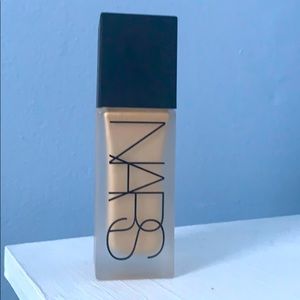Nars light 4 deauville foundation